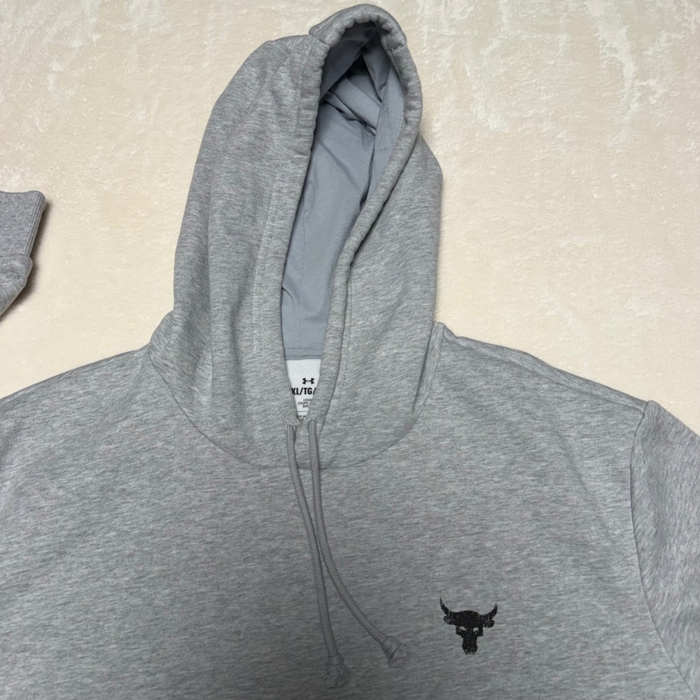 Under Armour Mens Project Rock Hoodie Size XL Gray Loose Fit Blood Sweat Respect